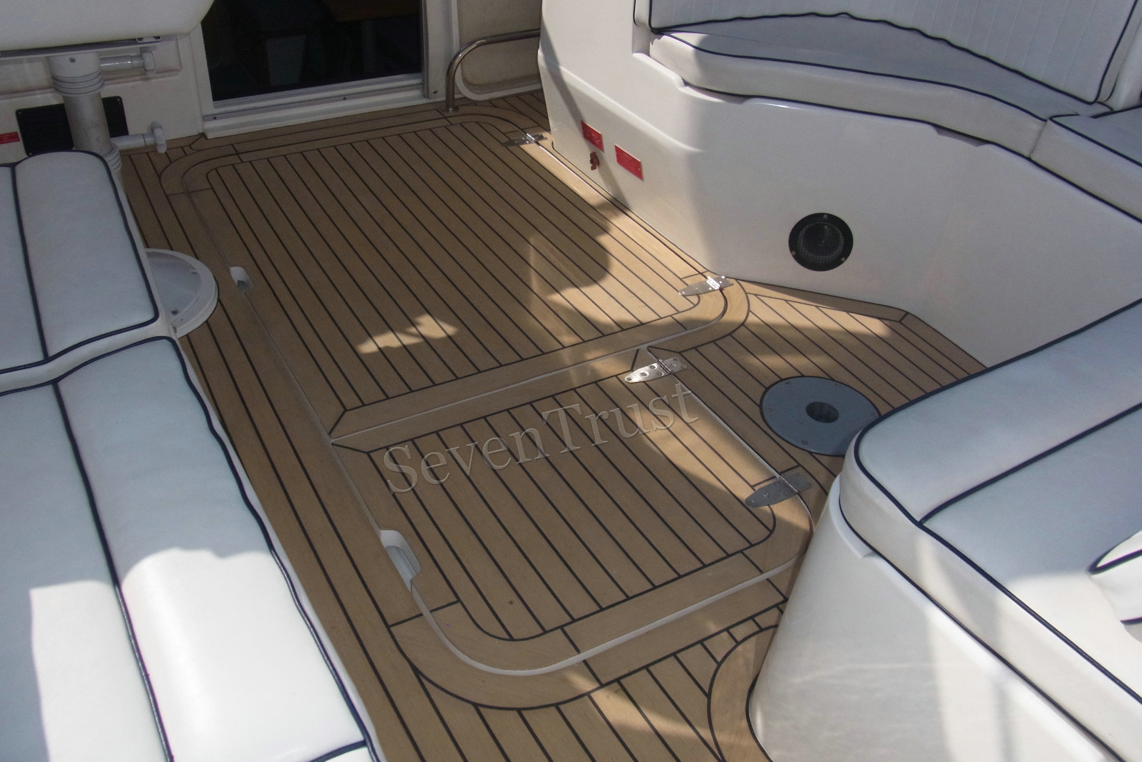 synthetic teak deck project in France